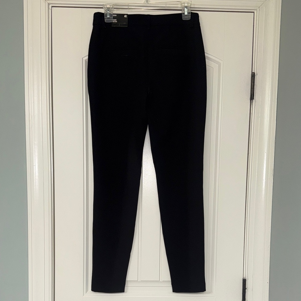 Express Capri’s - Picture 4 of 5